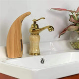 Automatischer Seifenspender Holz